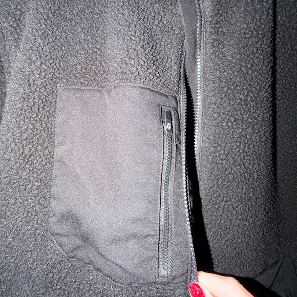 Women's Figs On-Shift Sherpa Jacket in Black - Picture 5 of 16